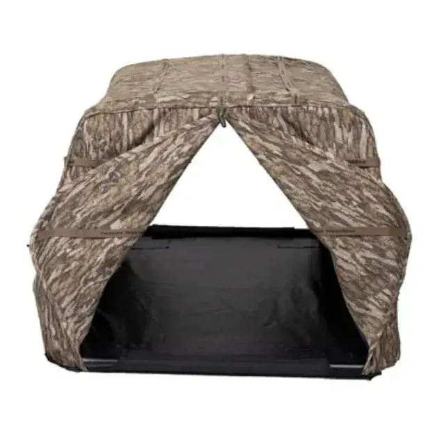 Cupped Dog Blind Mossy Oak Bottomland