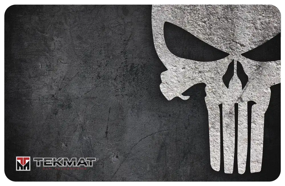 Punisher Skull Grunge Cleaning Mat 11"x17" Black/White Rubber